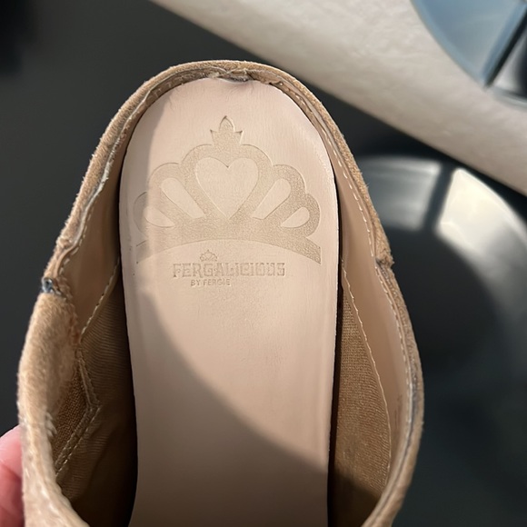 Backless heeled Boots by Fergalicious. Stacked heel and very comfortable. 7.5 - Picture 7 of 7